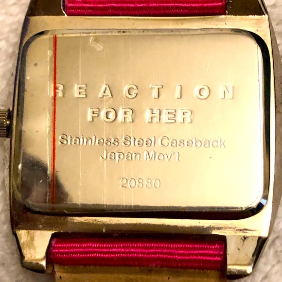 RECTION WATCH FOR HER - Picture 3 of 6